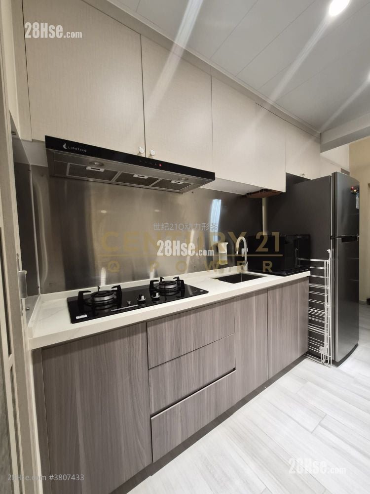 Lee Ga Building Sell 1 Bedroom , 1 Bathroom 337 ft²