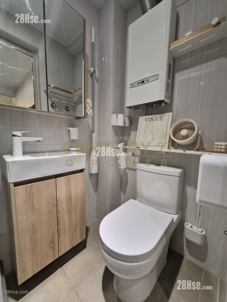 Lee Ga Building Sell 1 Bedroom , 1 Bathroom 337 ft²