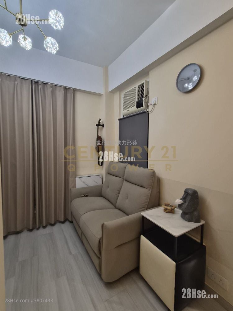 Lee Ga Building Sell 1 Bedroom , 1 Bathroom 337 ft²