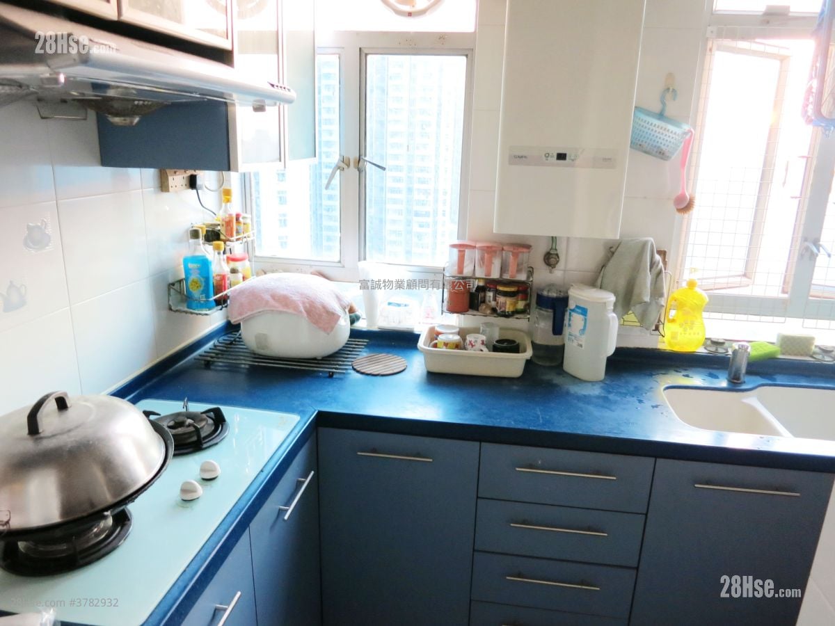 康华苑 租盘 2 房 , 1 浴室 380 平方尺