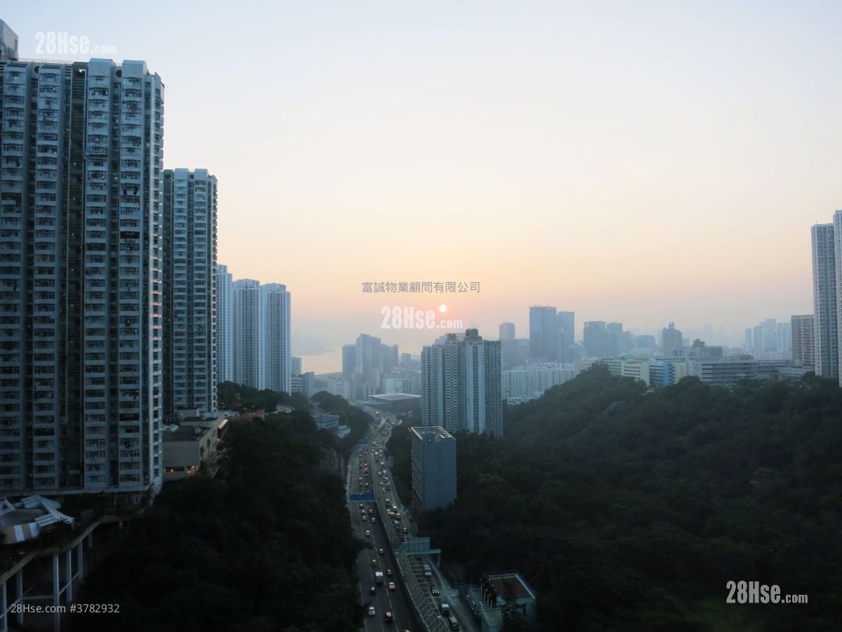 康华苑 租盘 2 房 , 1 浴室 380 平方尺