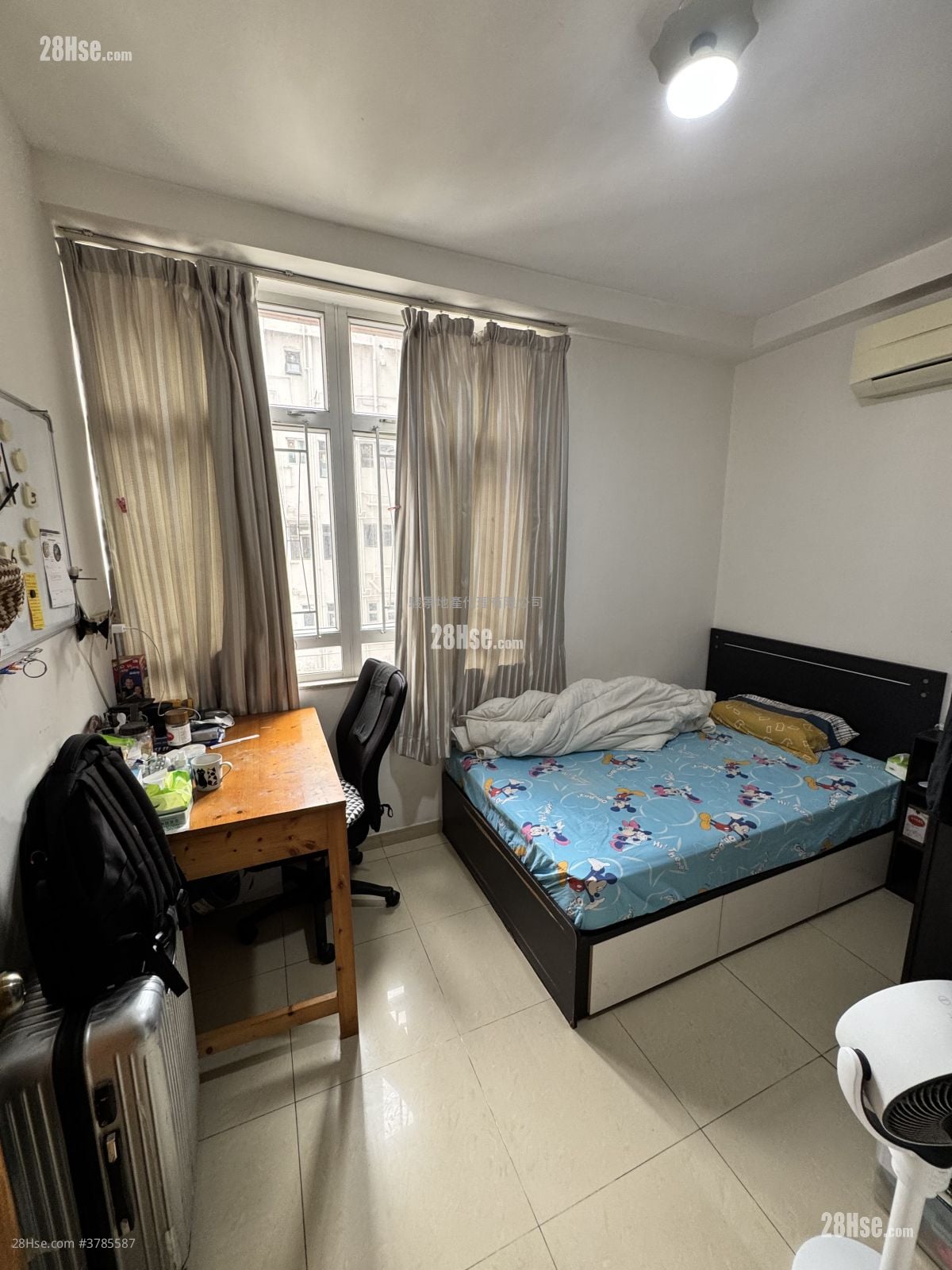 Carson Mansion Sell 3 Bedrooms , 1 Bathroom 522 ft²