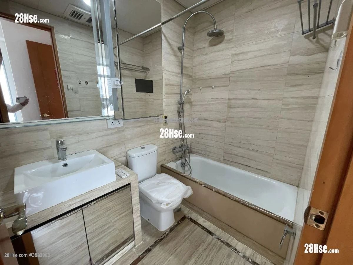 御凯 售盘 3 房 , 2 浴室 728 平方尺