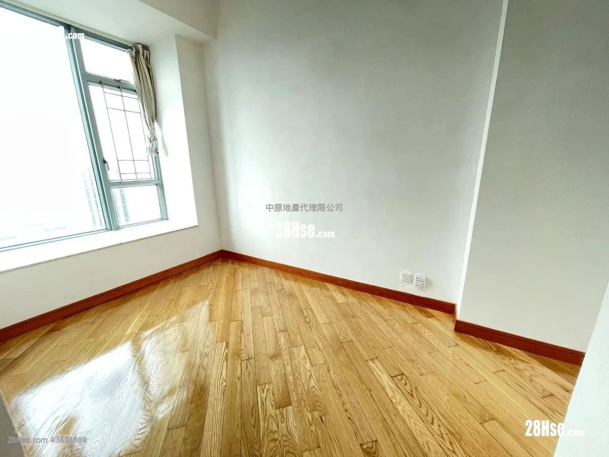 御凯 售盘 3 房 , 2 浴室 728 平方尺