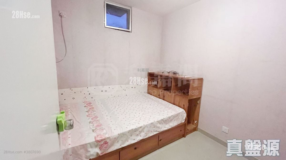 新围苑 售盘 3 房 554 平方尺