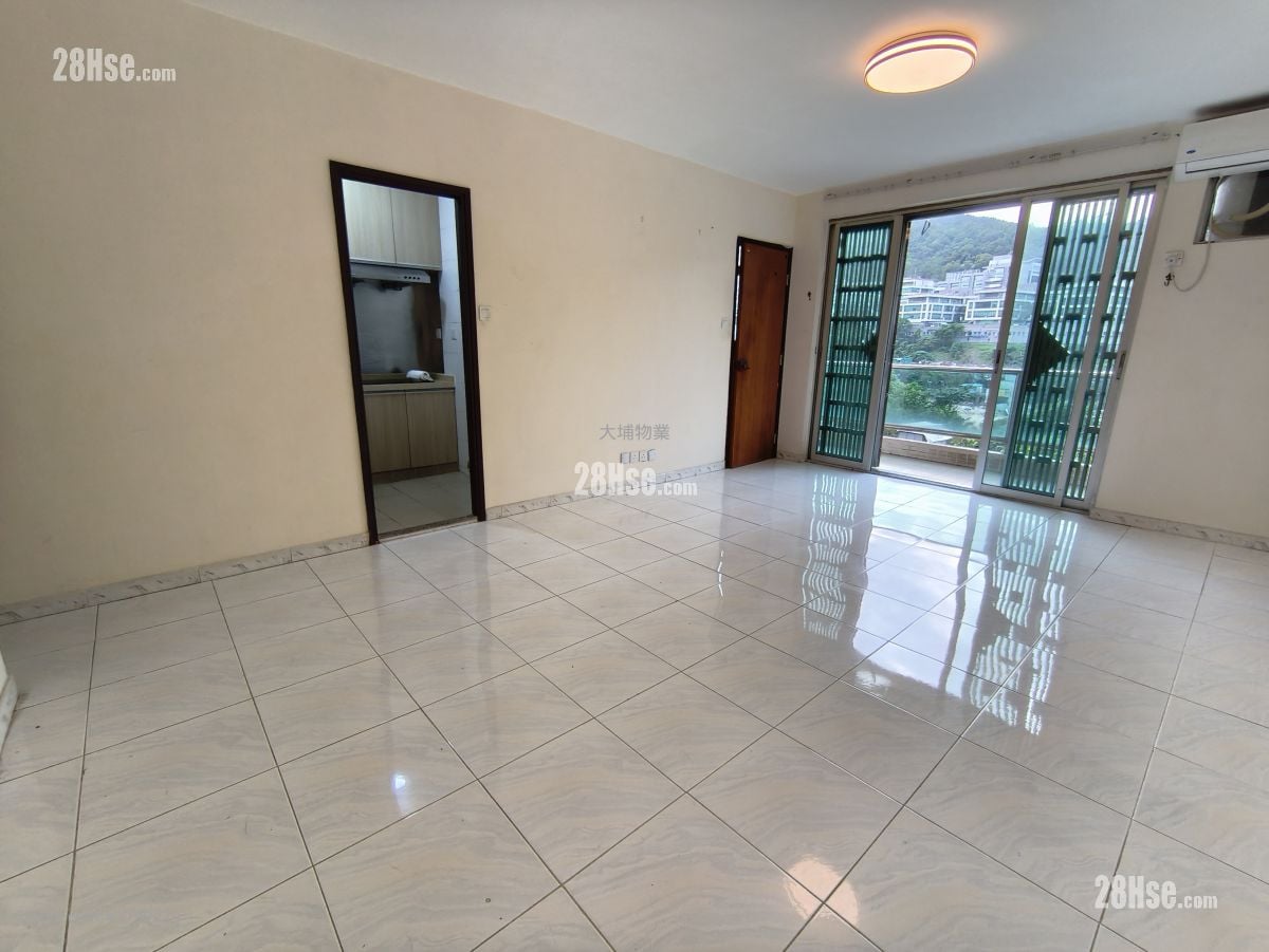 村屋 租盘 3 房 , 1 浴室 700 平方尺