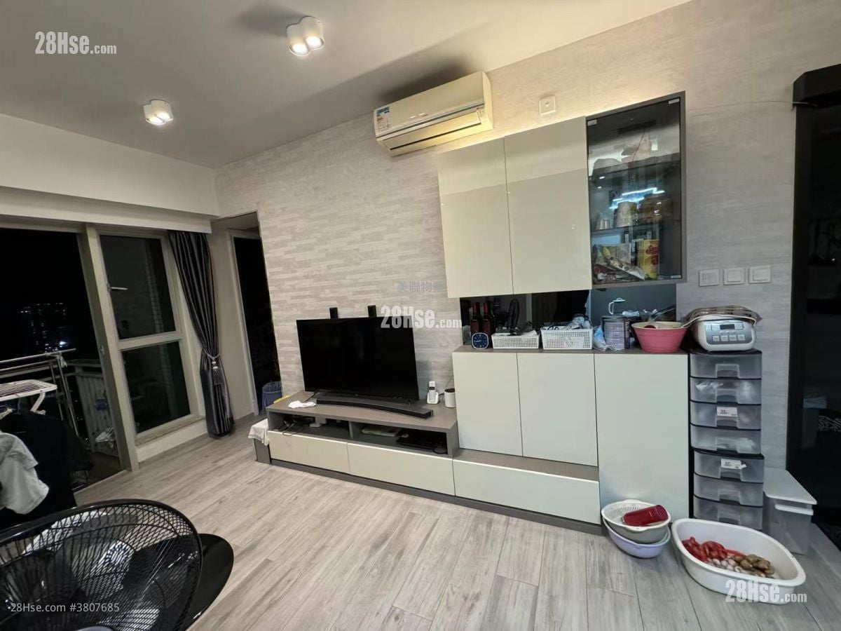 名城 售盘 3 房 , 2 浴室 680 平方尺