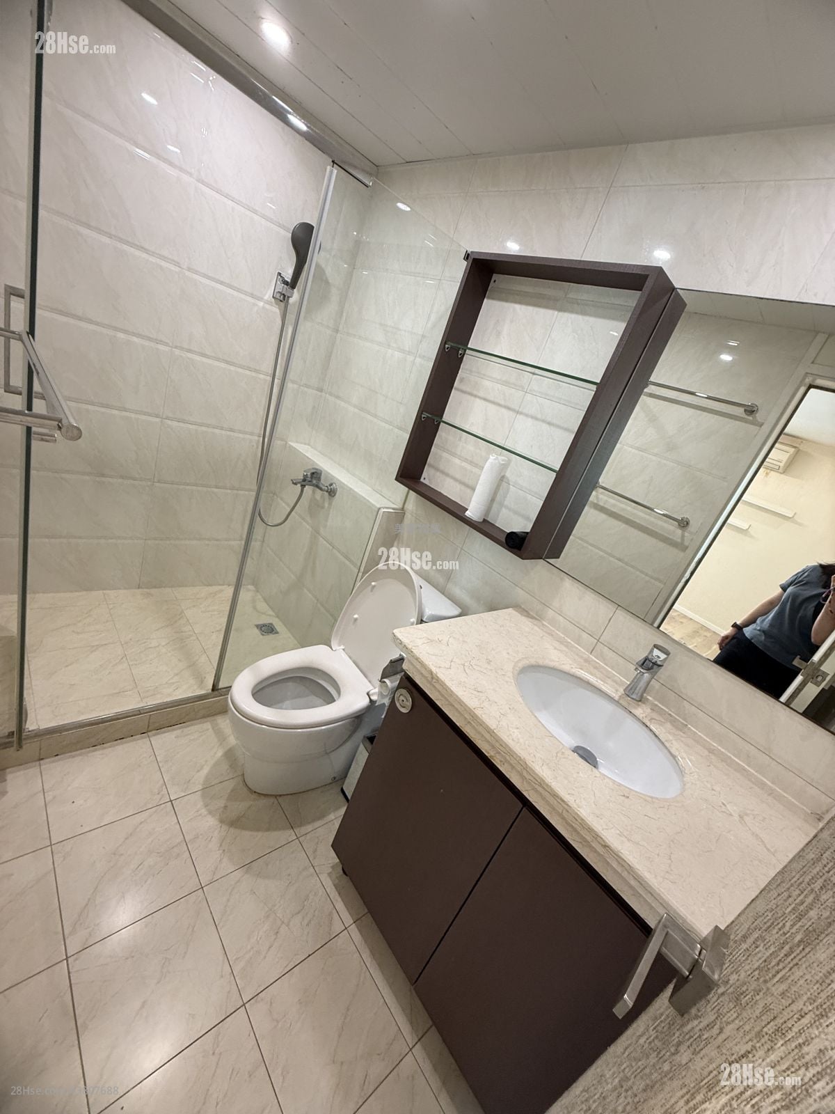 Fairview Park Sell 3 Bedrooms , 2 Bathrooms 1,035 ft²