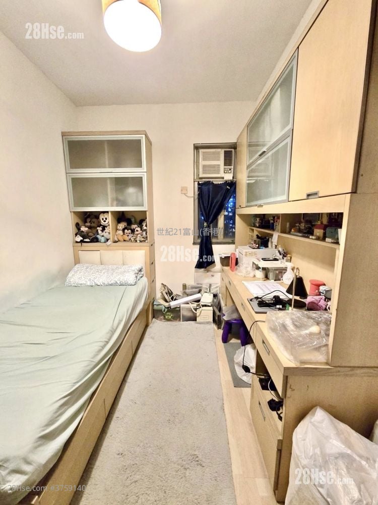 秀芳花园 售盘 3 房 , 1 浴室 698 平方尺