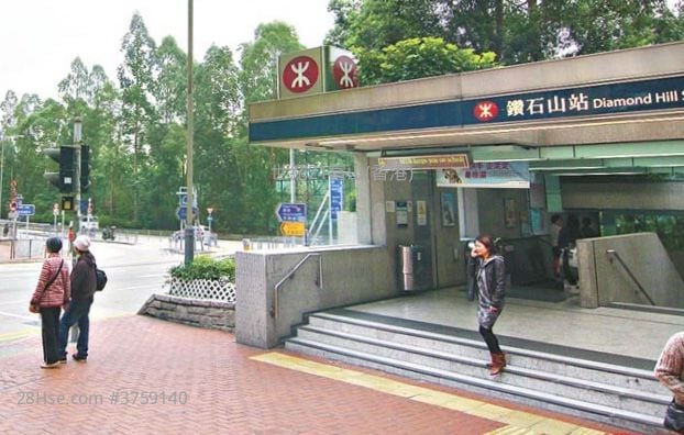 秀芳花园 售盘 3 房 , 1 浴室 698 平方尺