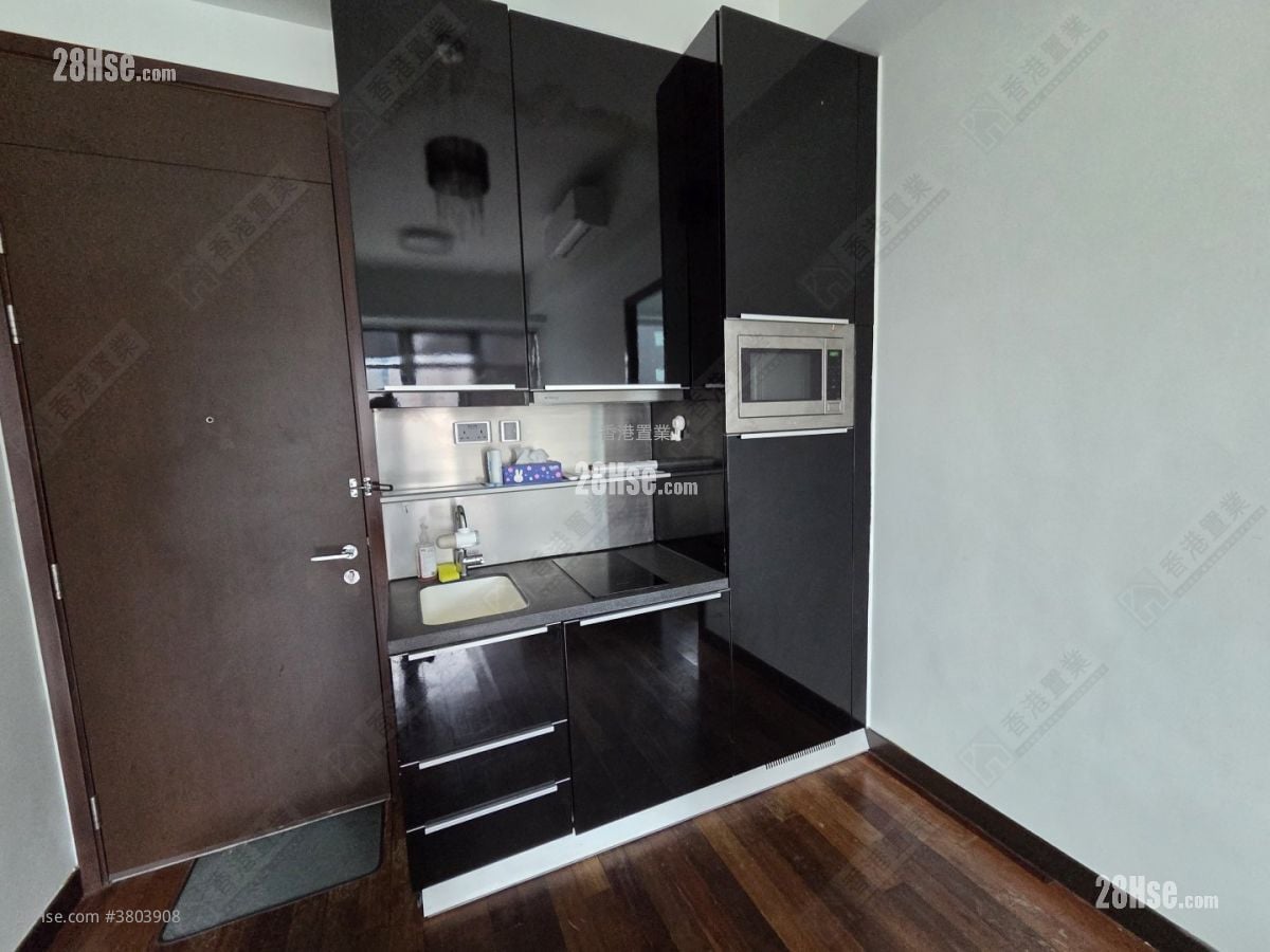 J Residence Rental 1 Bedroom , 1 Bathroom 397 ft²