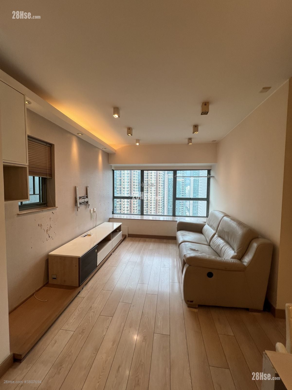 碧海藍天 售盤 2 房 499 平方呎