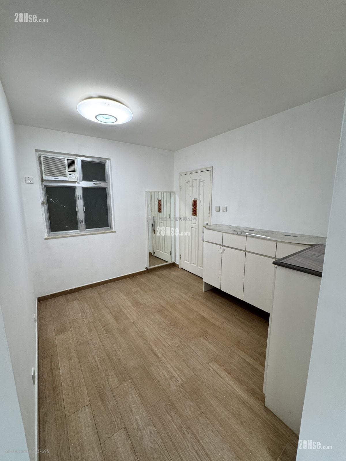 Healthy Gardens Sell 2 Bedrooms , 1 Bathroom 456 ft²