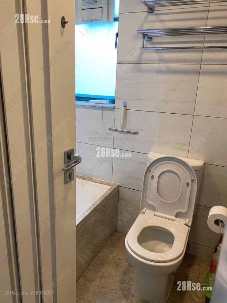 The Rise Sell 2 Bedrooms 522 ft²