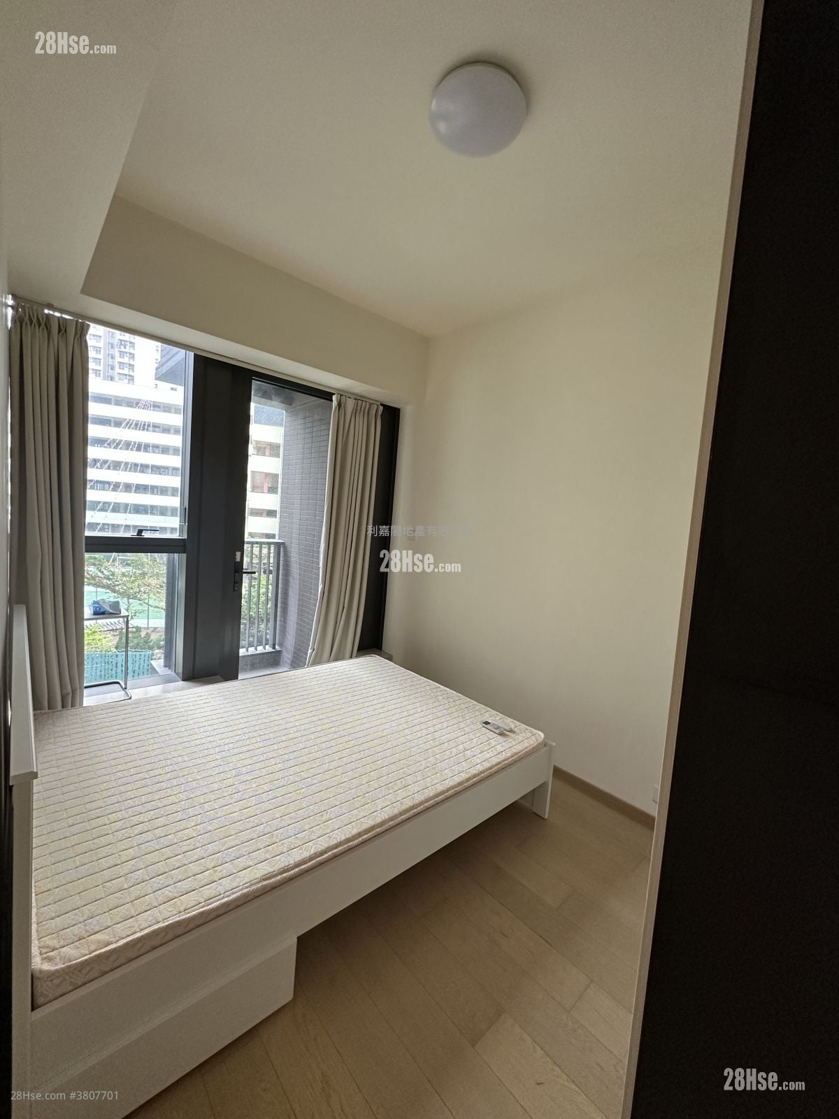 Mantin Heights Rental 402 ft²