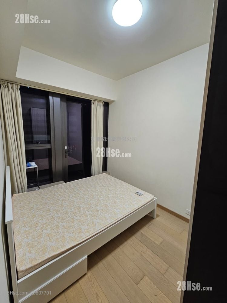 Mantin Heights Rental 402 ft²