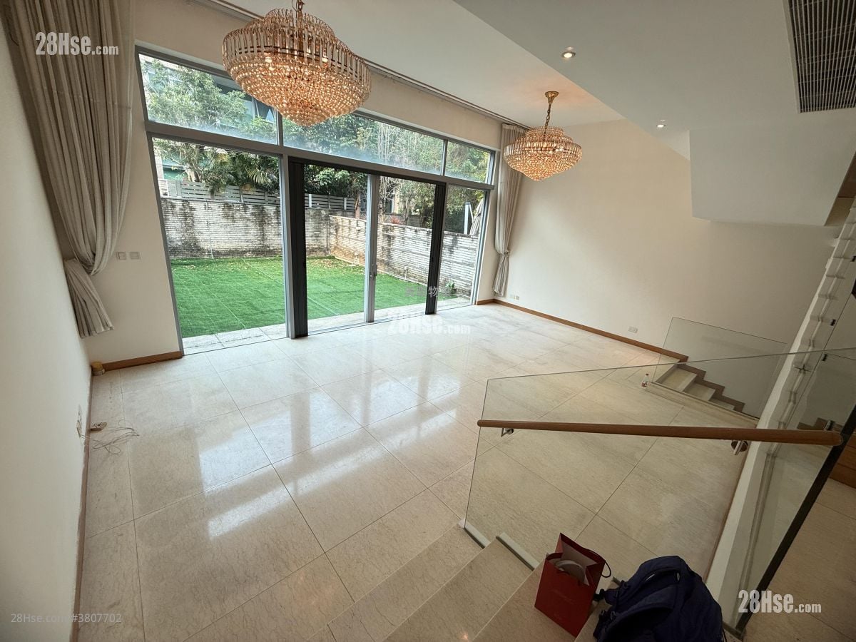 The Vineyard Sell 3 Bedrooms , 4 Bathrooms 2,389 ft²