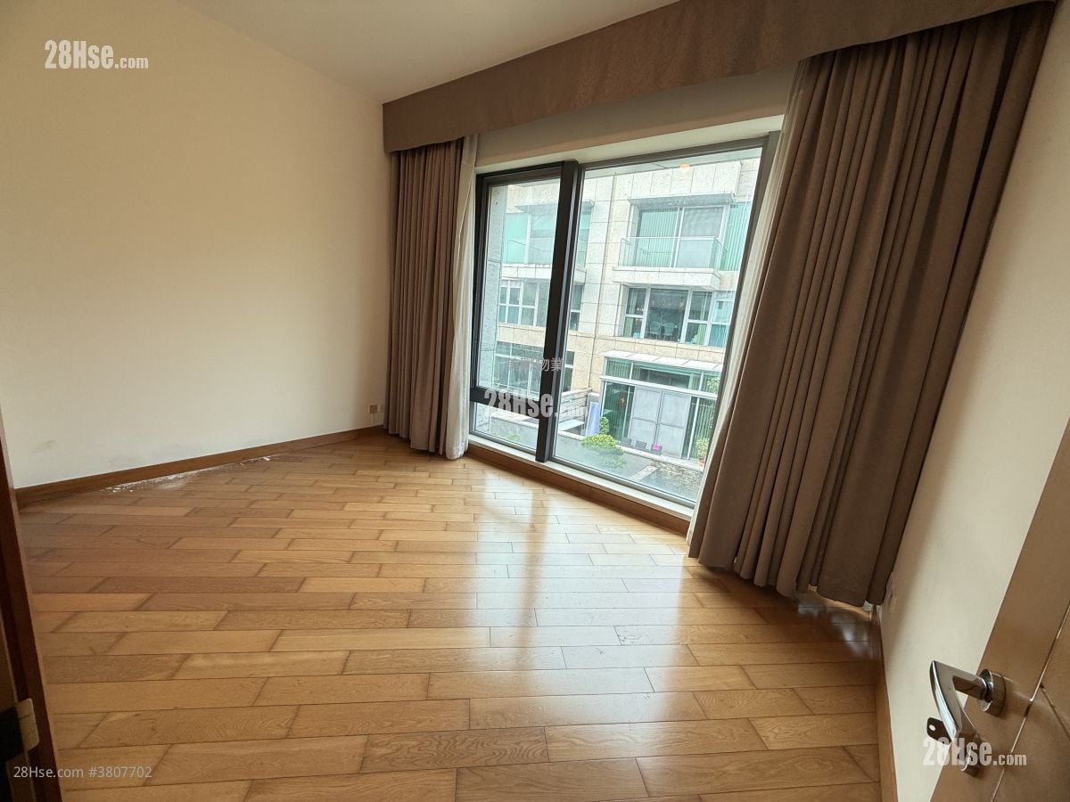 The Vineyard Sell 3 Bedrooms , 4 Bathrooms 2,389 ft²