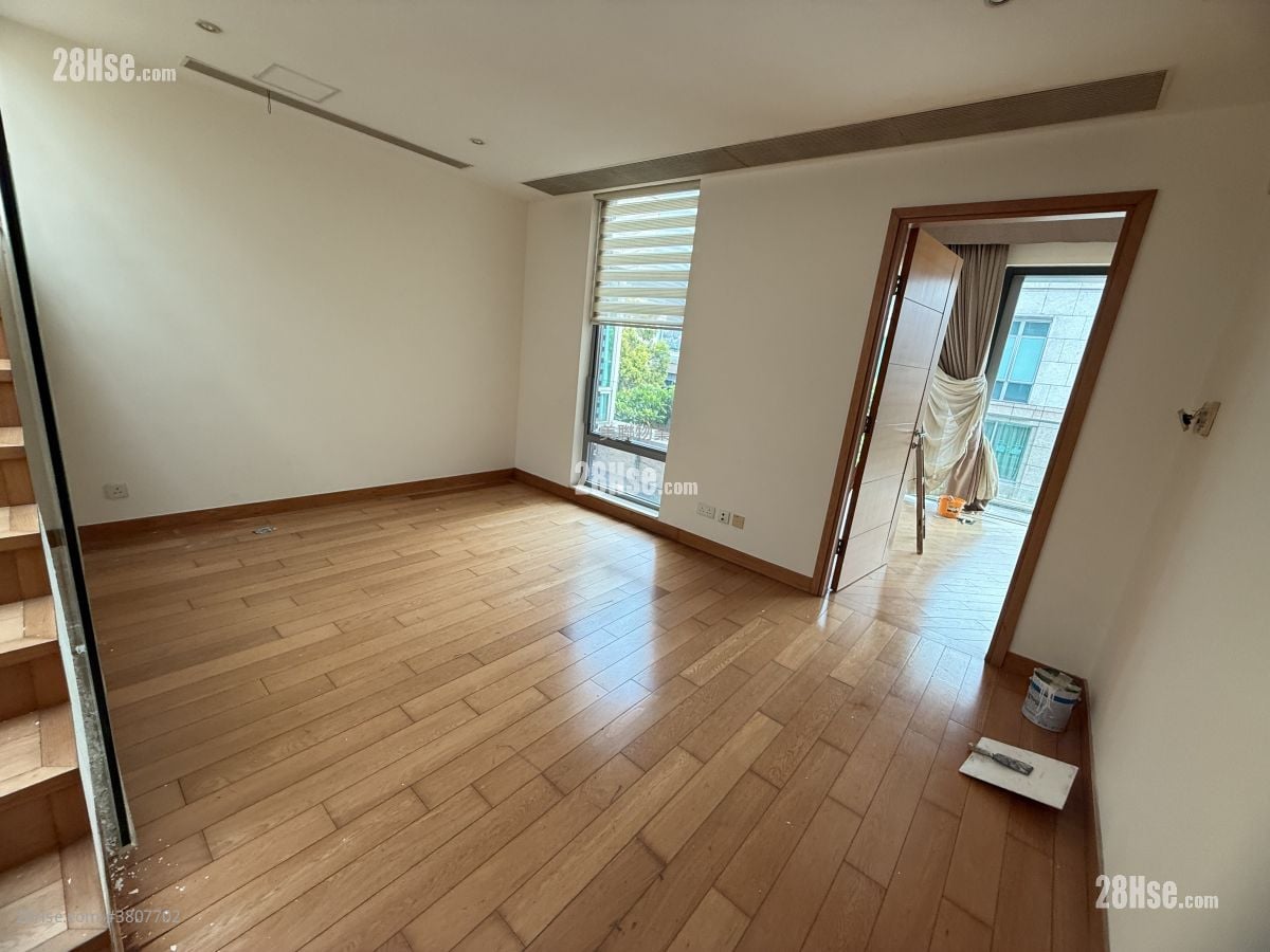 The Vineyard Sell 3 Bedrooms , 4 Bathrooms 2,389 ft²