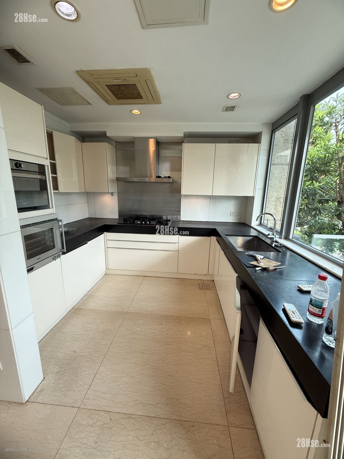 The Vineyard Sell 3 Bedrooms , 4 Bathrooms 2,389 ft²