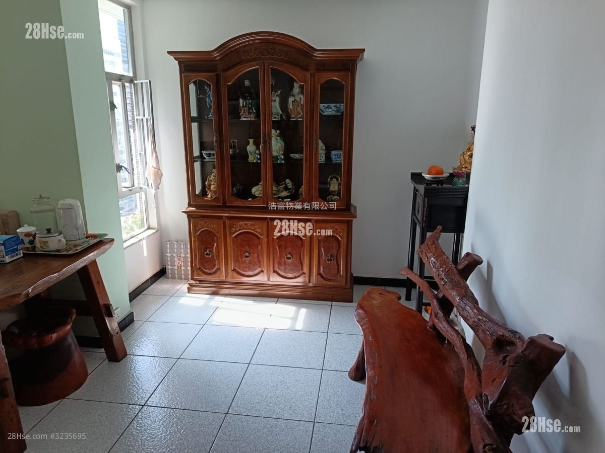 太古城 售盘 2 房 , 1 浴室 545 平方尺