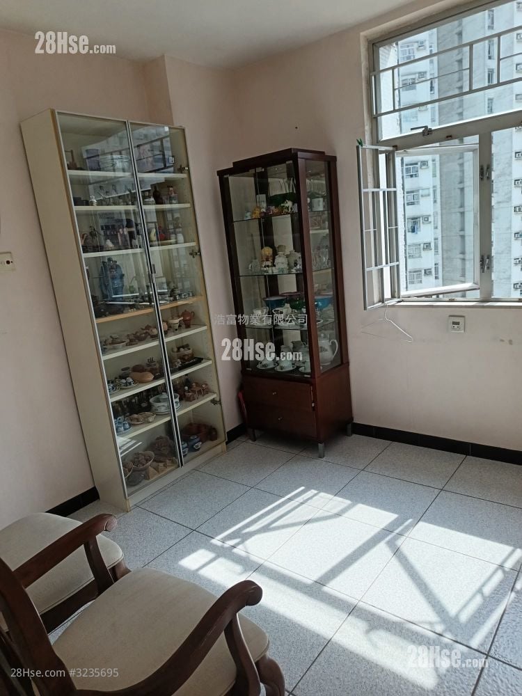 太古城 售盘 2 房 , 1 浴室 545 平方尺