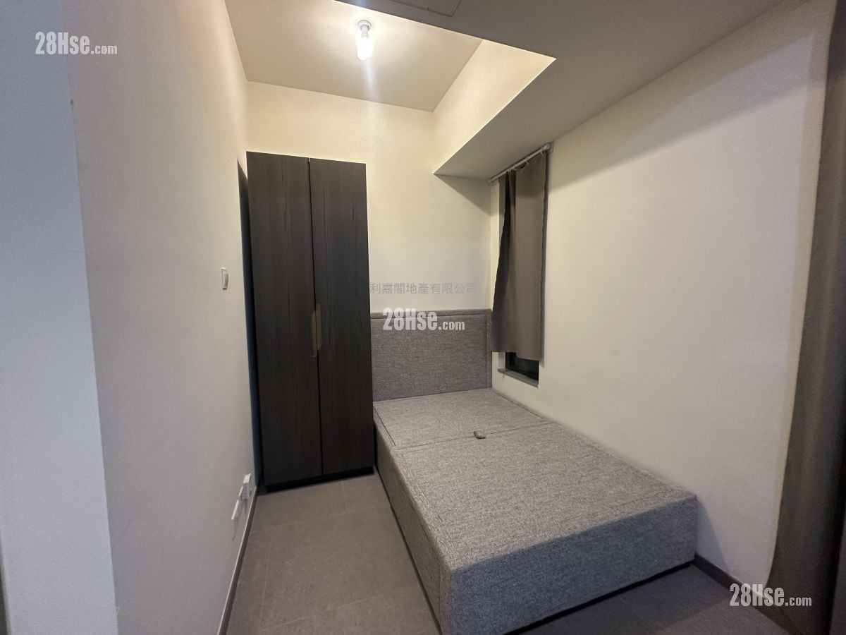 Yoho West Sell 1 Bathroom 245 ft²