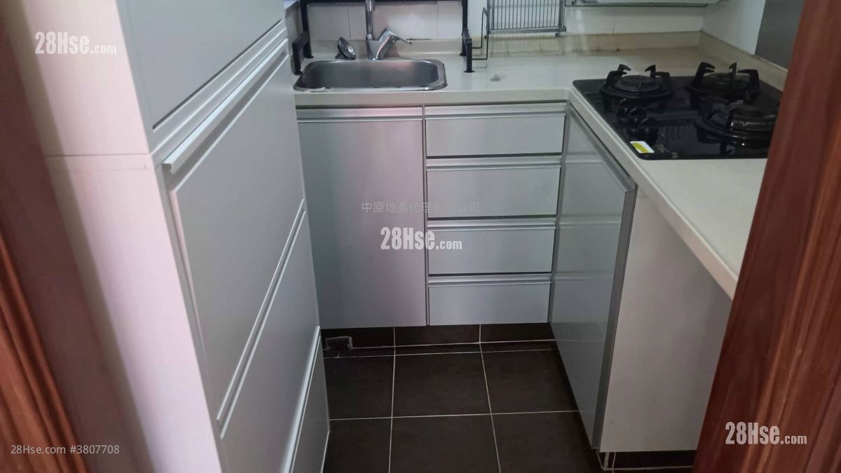 富华广场 售盘 2 房 340 平方尺