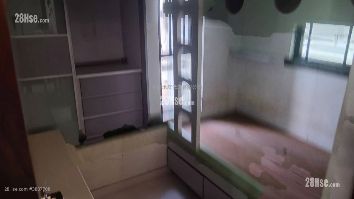 富华广场 售盘 2 房 340 平方尺