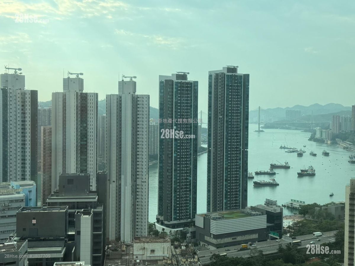 Chelsea Court Sell 4 Bedrooms , 2 Bathrooms 716 ft²