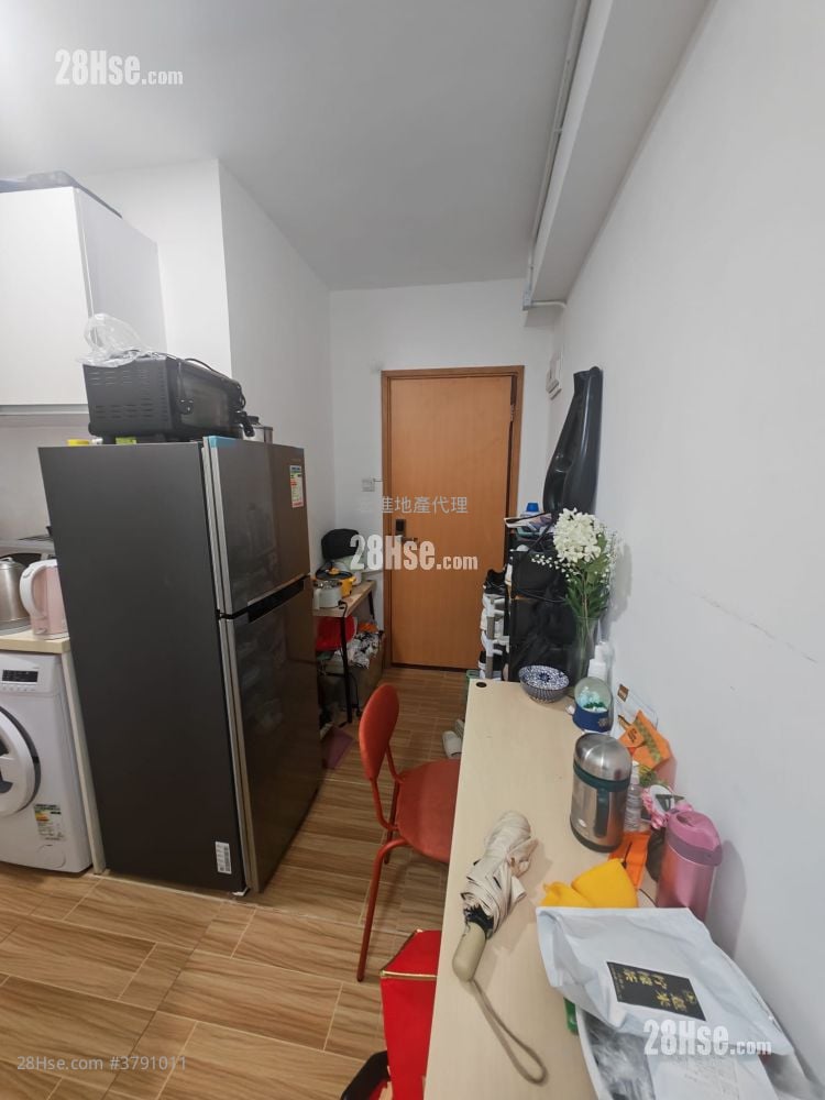 Cosmopolitan Centre Rental