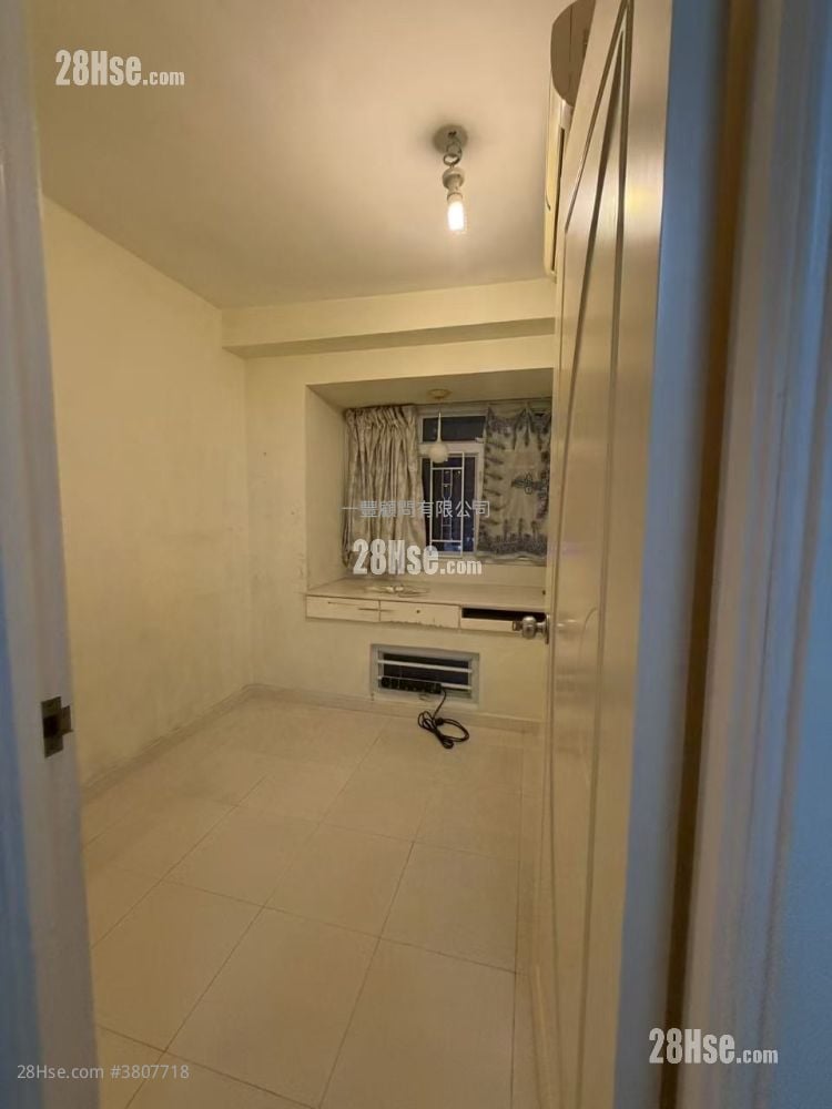 好运中心 租盘 2 房 , 1 浴室 348 平方尺