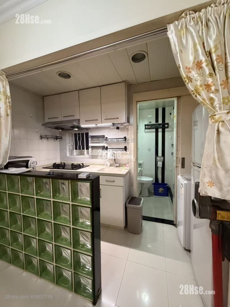 好运中心 租盘 2 房 , 1 浴室 348 平方尺