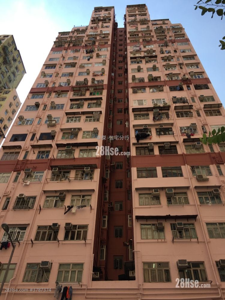 豪华阁 租盘 2 房 , 1 浴室 305 平方尺