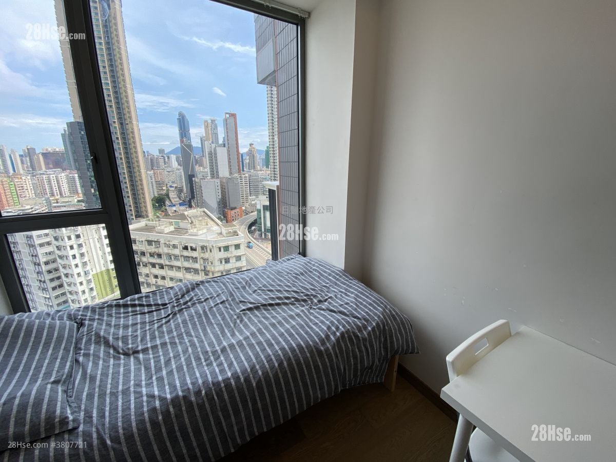 Park One Sell 3 Bedrooms , 1 Bathroom 418 ft²