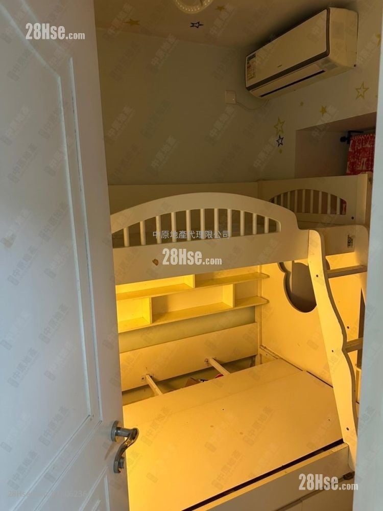 Central Park Towers Rental 3 Bedrooms , 1 Bathroom 588 ft²