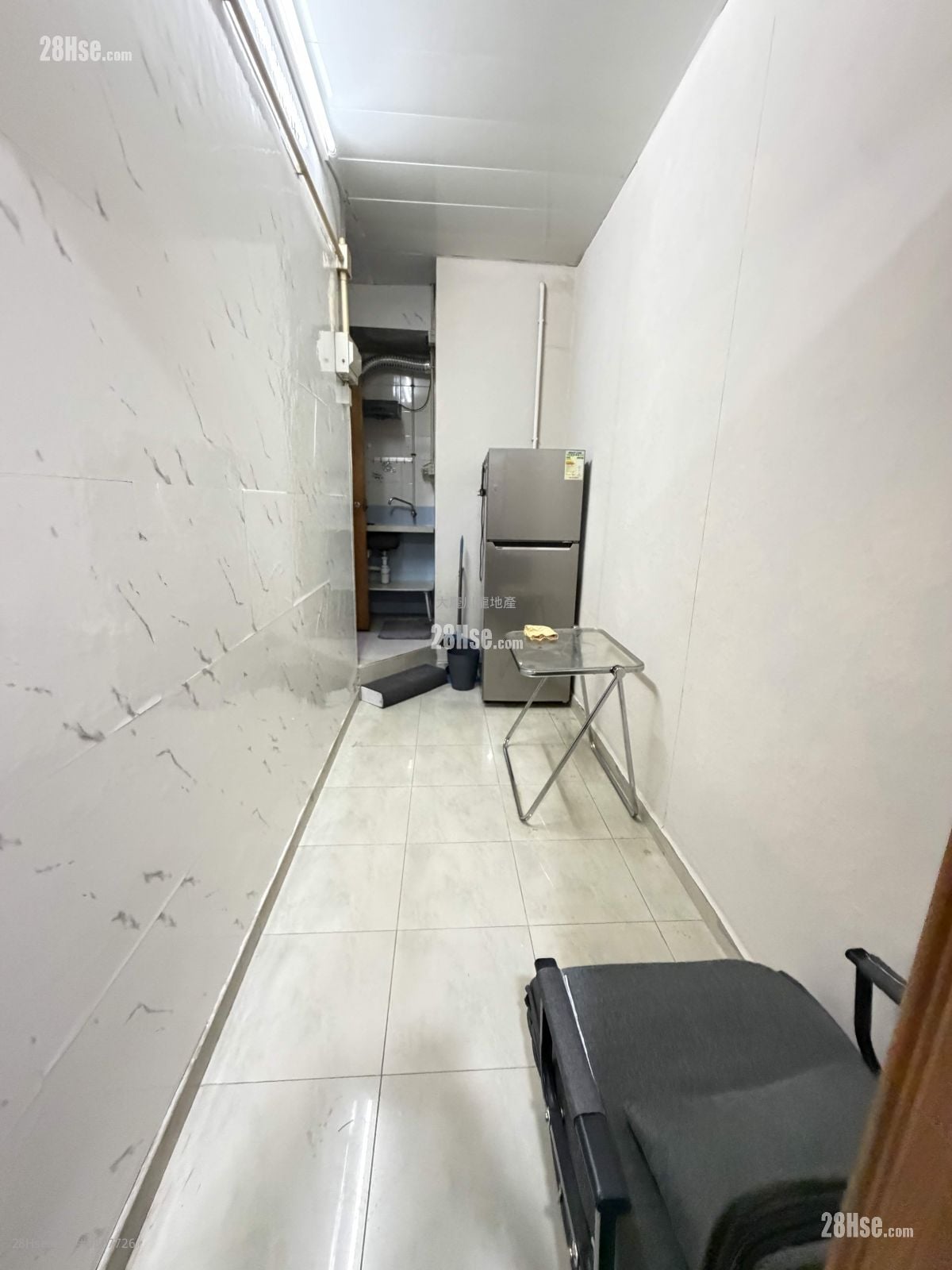 唐樓 租盤 150 平方呎