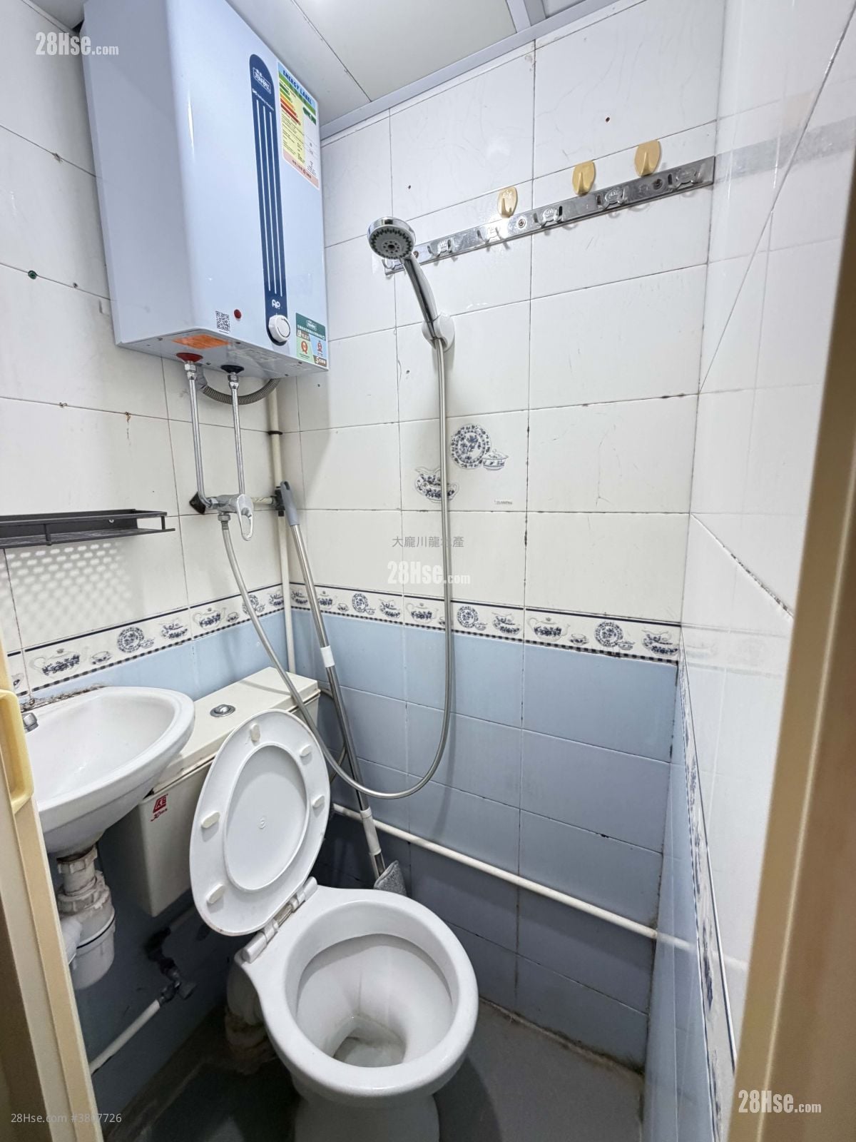 唐樓 租盤 150 平方呎