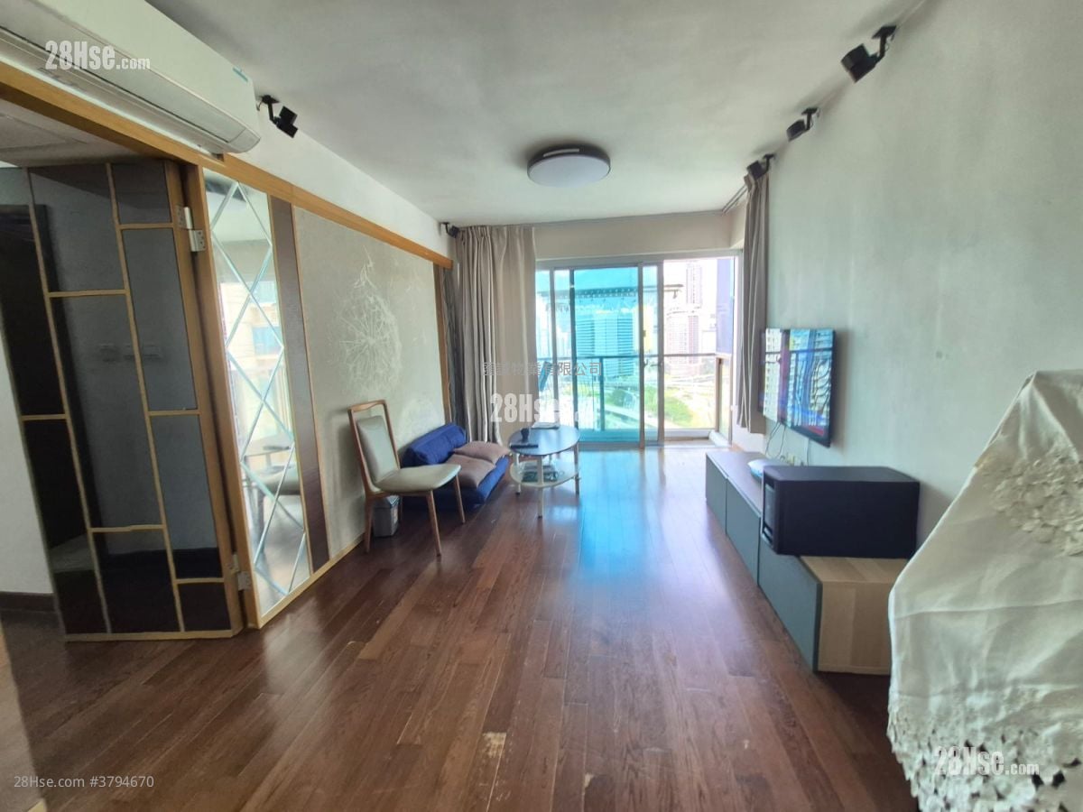 Billionnaire Royale Rental 3 Bedrooms , 2 Bathrooms 865 ft²