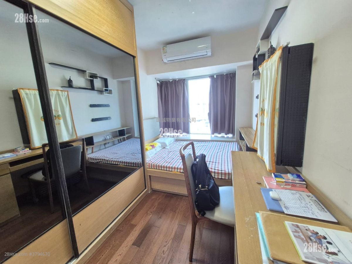 Billionnaire Royale Rental 3 Bedrooms , 2 Bathrooms 865 ft²