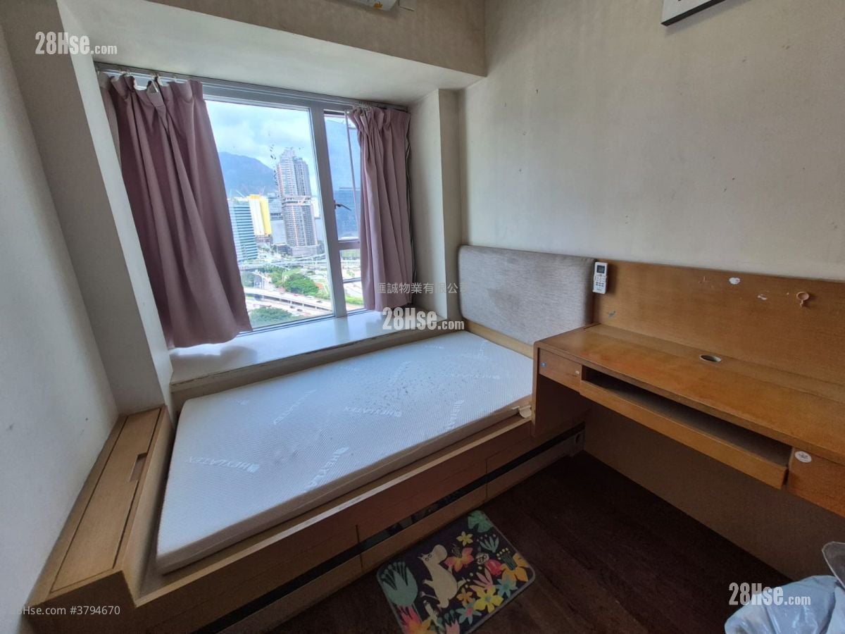 Billionnaire Royale Rental 3 Bedrooms , 2 Bathrooms 865 ft²