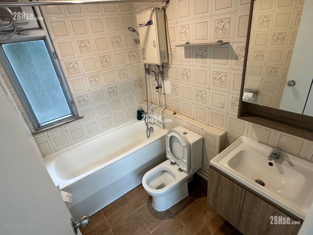 豪景花园 租盘 3 房 , 2 浴室 828 平方尺