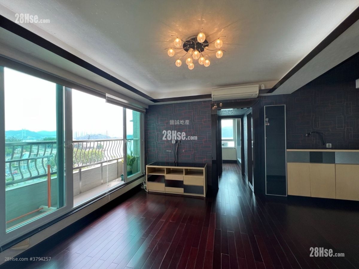 Hong Kong Garden Rental 2 Bedrooms , 1 Bathroom 513 ft²