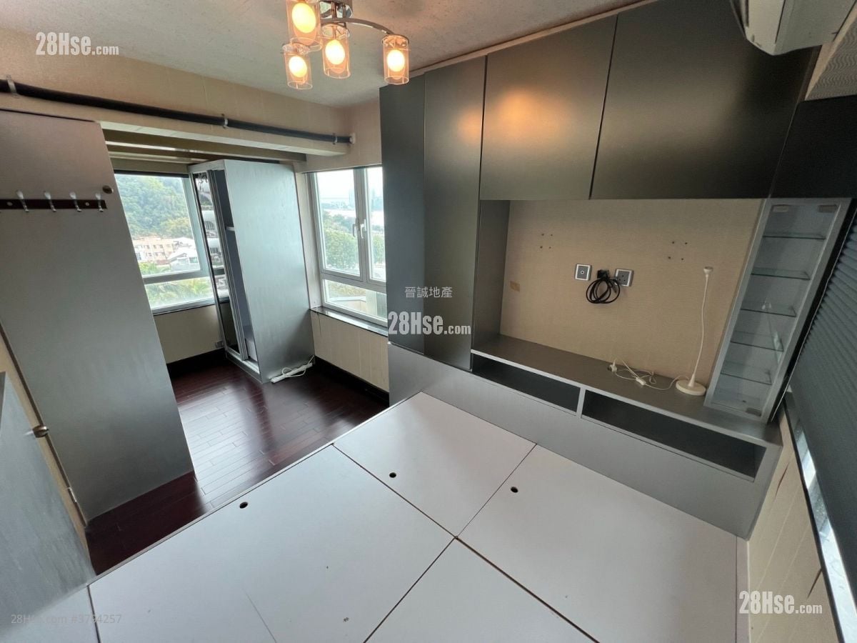 Hong Kong Garden Rental 2 Bedrooms , 1 Bathroom 513 ft²