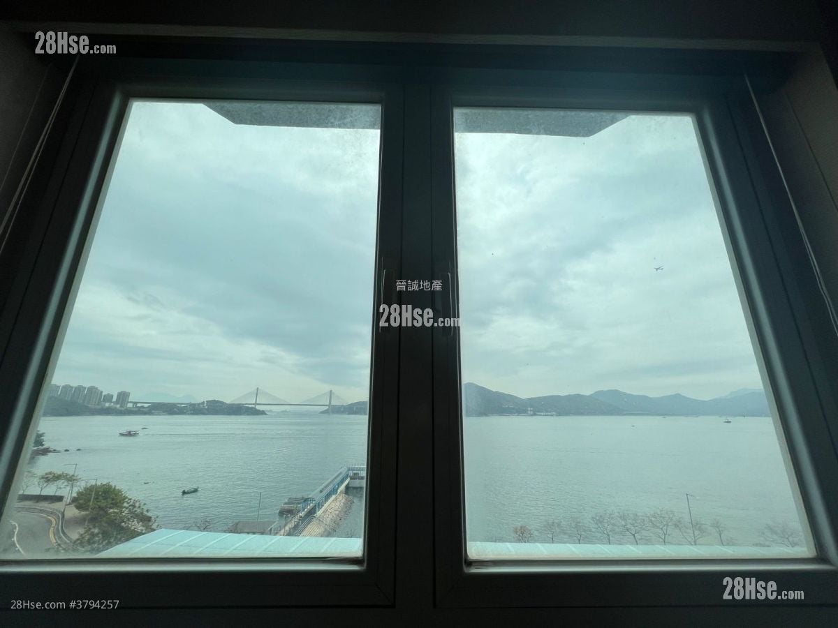 Hong Kong Garden Rental 2 Bedrooms , 1 Bathroom 513 ft²