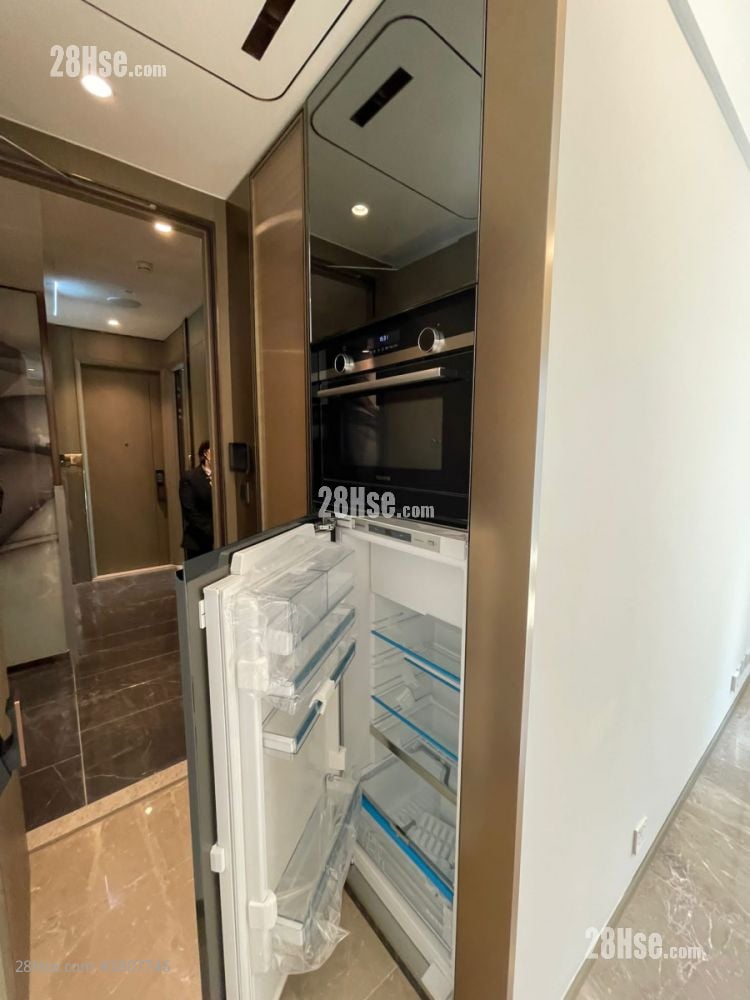 Caine Hill 售盘 1 房 , 1 浴室 277 平方尺