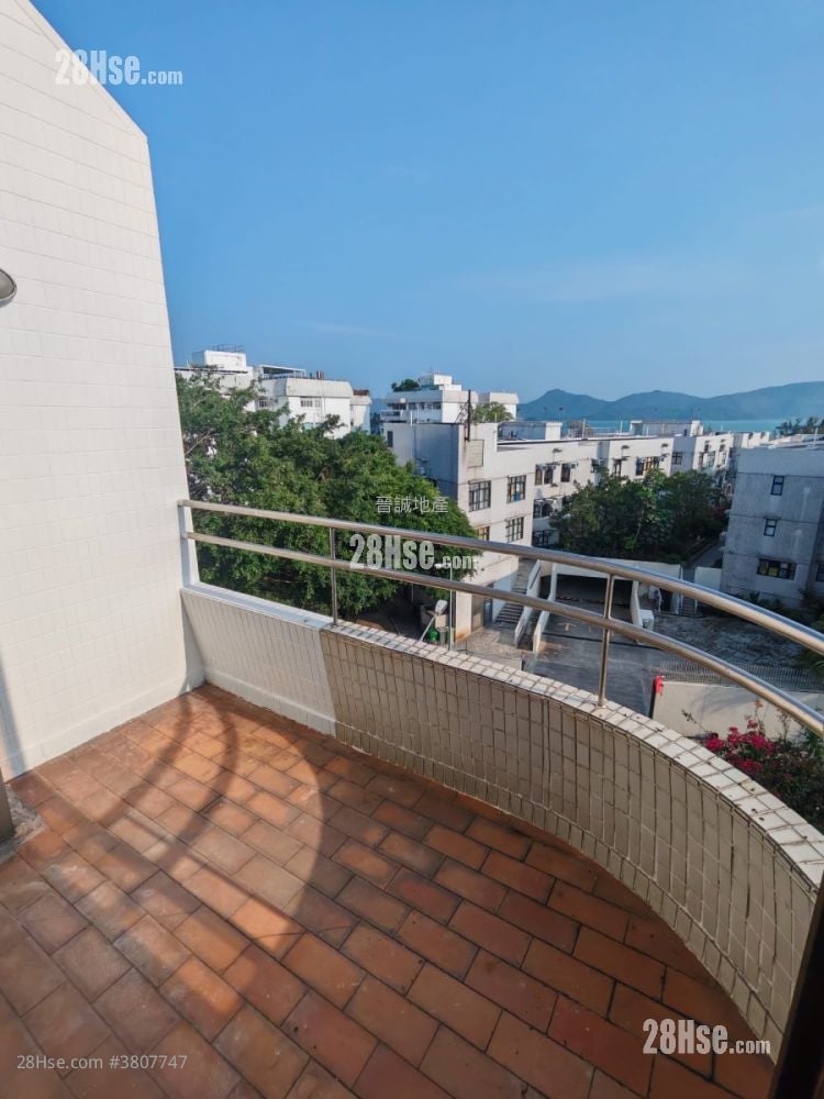 Fiona Garden Rental 5+ Bedrooms , 4 Bathrooms 2,699 ft²