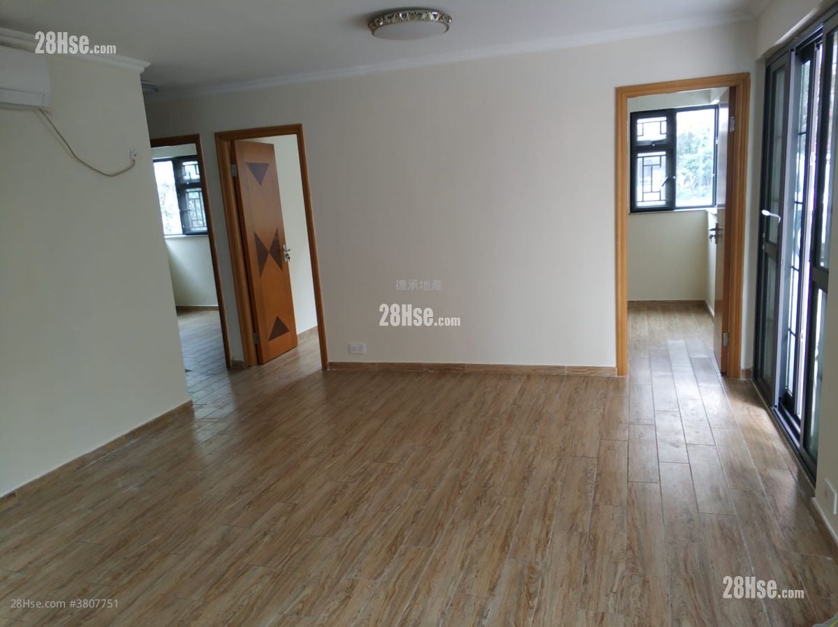 Village Rental 3 Bedrooms , 1 Bathroom