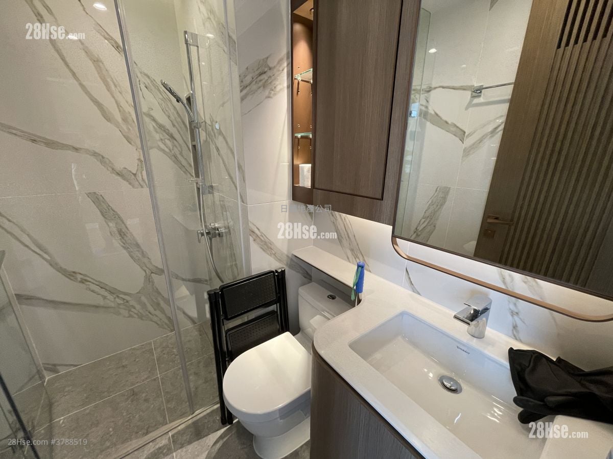 Hyde Park Rental Studio , 1 Bathroom 286 ft²