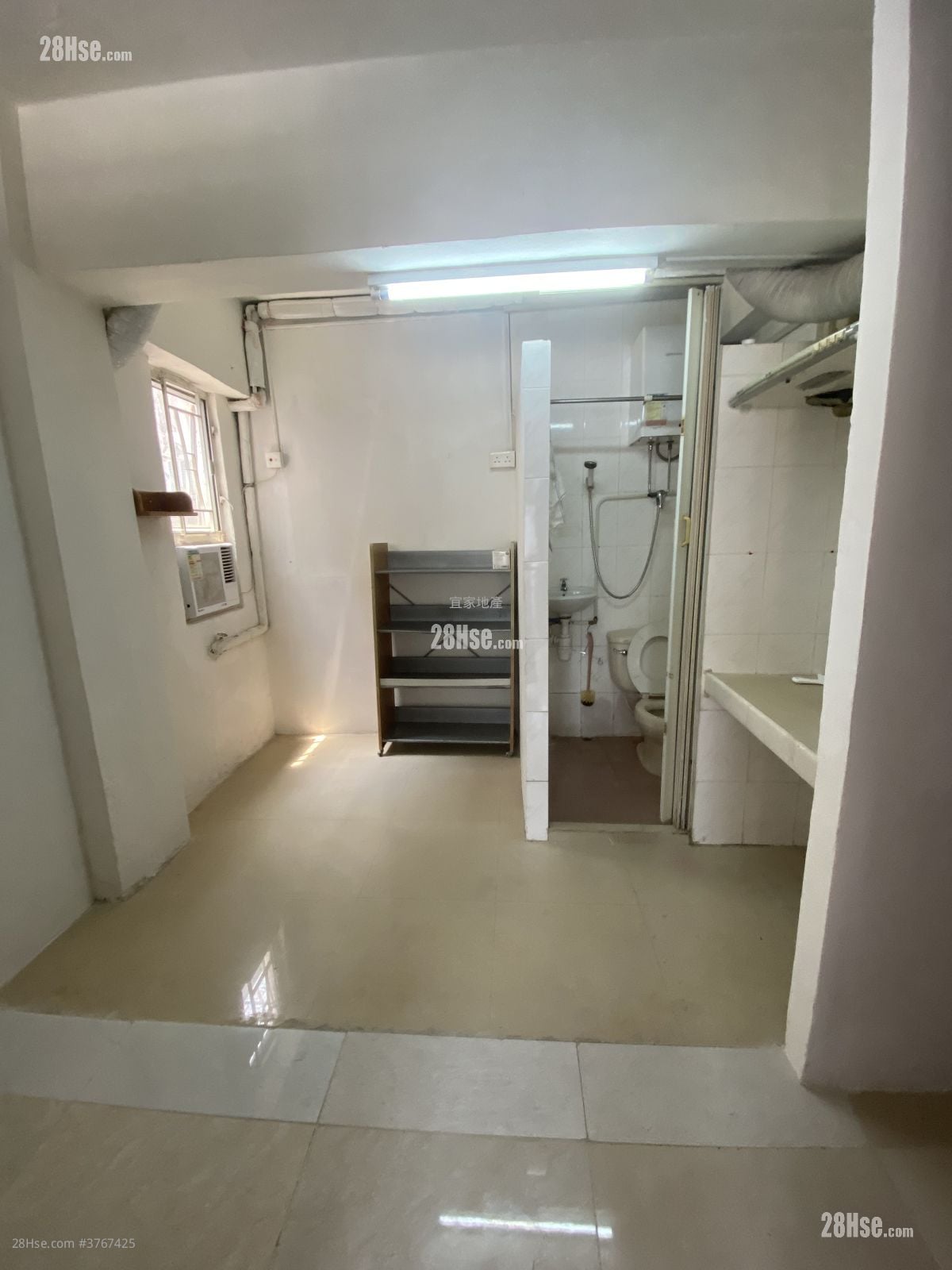 华发大楼 租盘 1 房 , 1 浴室 170 平方尺